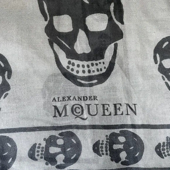 Alexander Mcqueen Skull Scarf